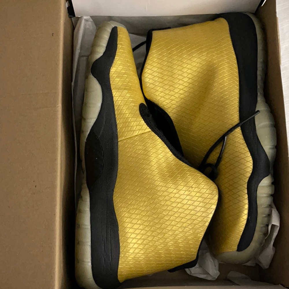 Air Jordan Future GG - Size 7